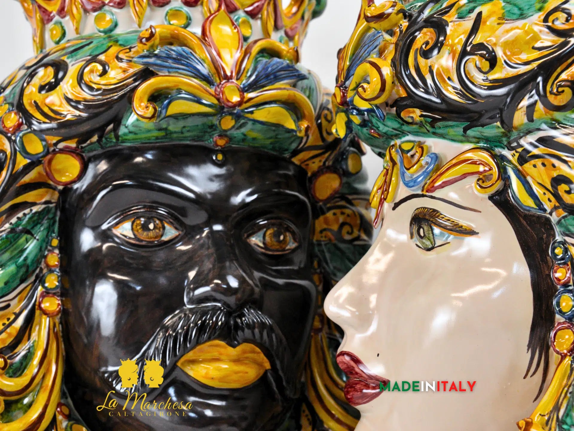 Teste di Moro Taormina Corona in Ceramica di Caltagirone 47cm