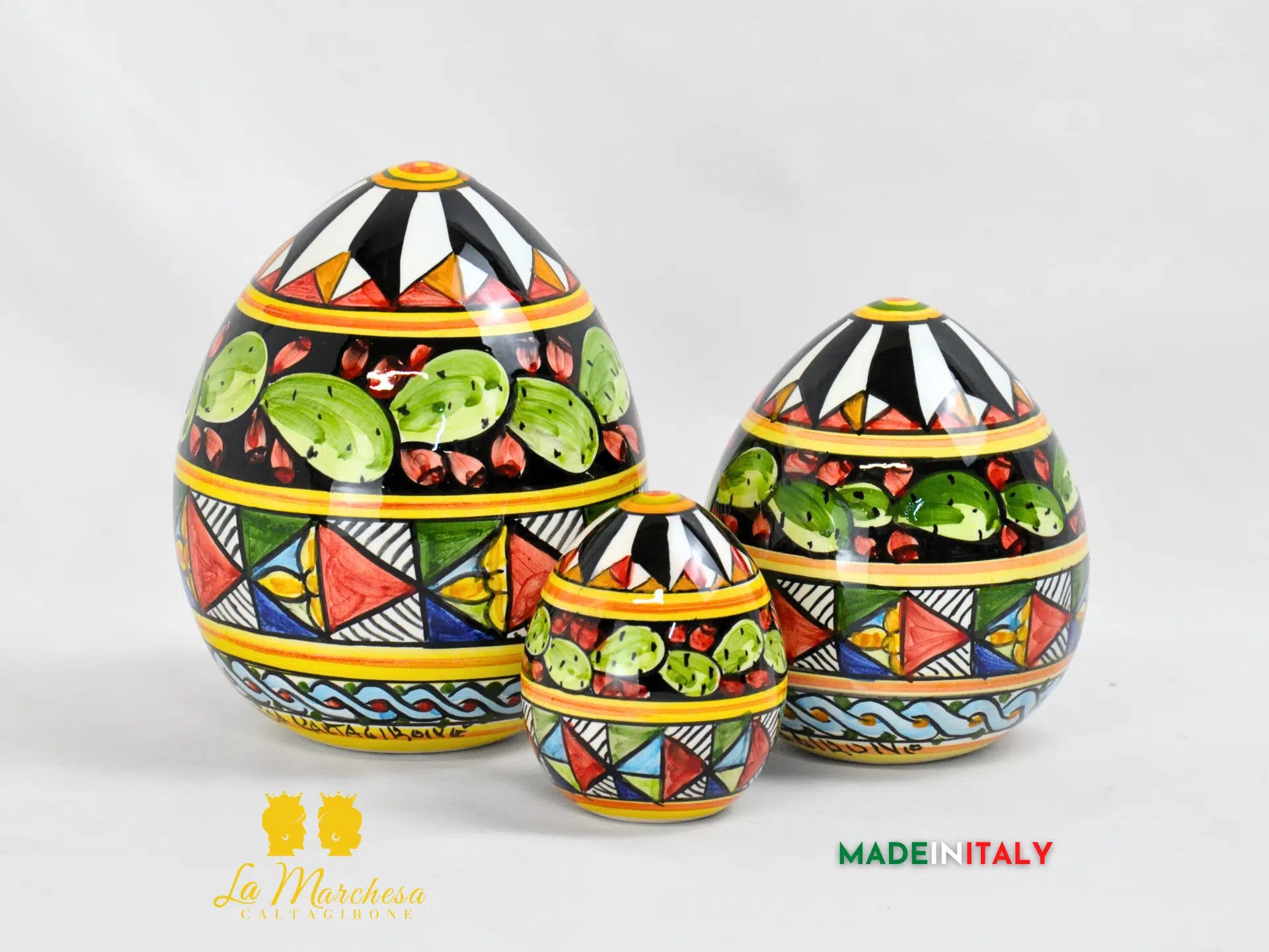 Uova in Ceramica di Caltagirone con Decoro Carretto Siciliano