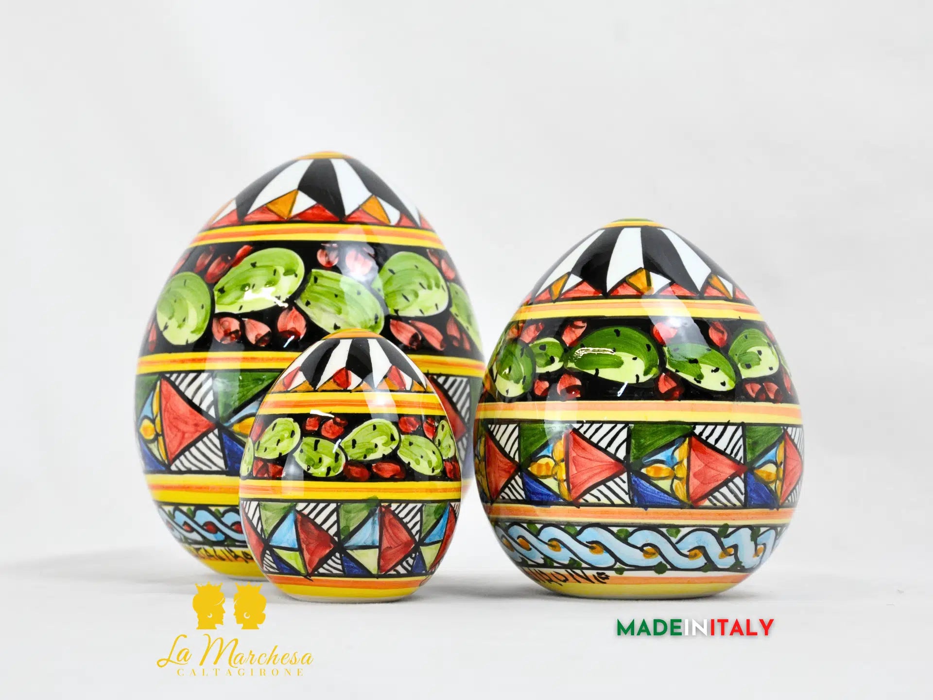 Uova in Ceramica di Caltagirone con Decoro Carretto Siciliano
