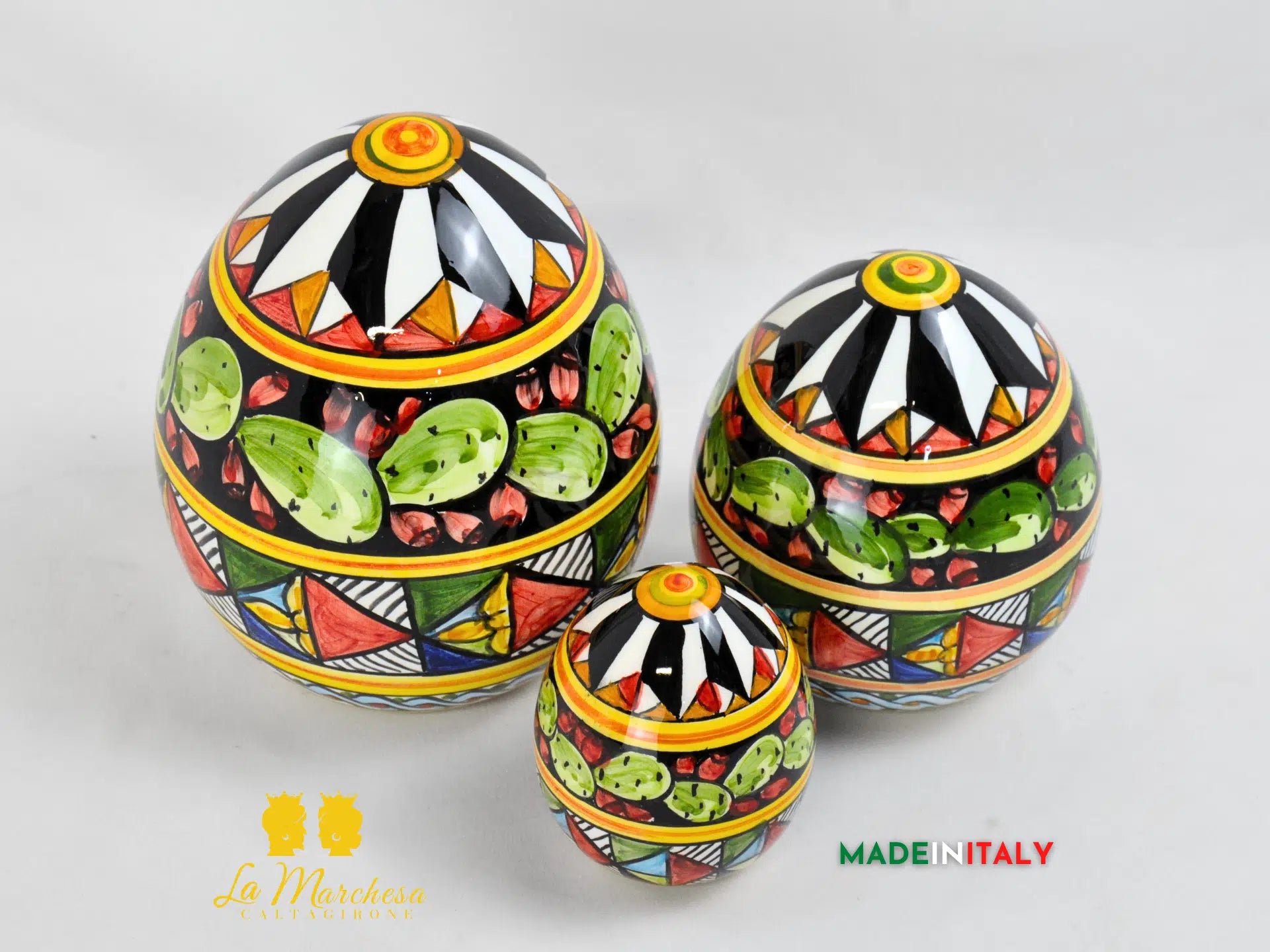 Uova in Ceramica di Caltagirone con Decoro Carretto Siciliano
