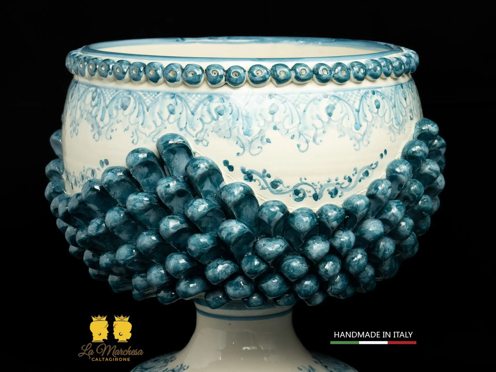 Portavaso chicchi Pigna Siciliana in Ceramica di Caltagirone blu antico bianco cm30