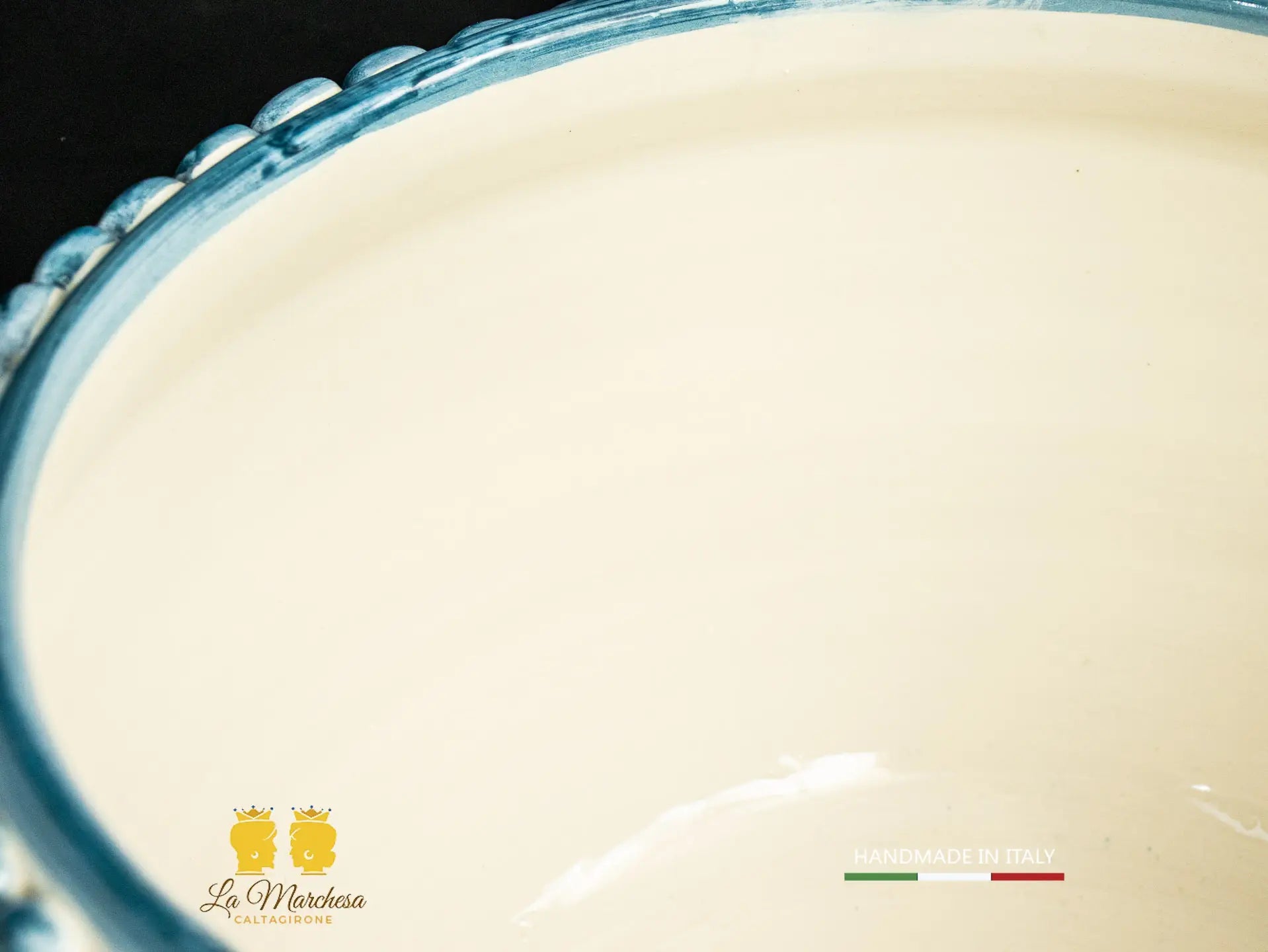 Portavaso chicchi Pigna Siciliana in Ceramica di Caltagirone blu antico bianco cm30