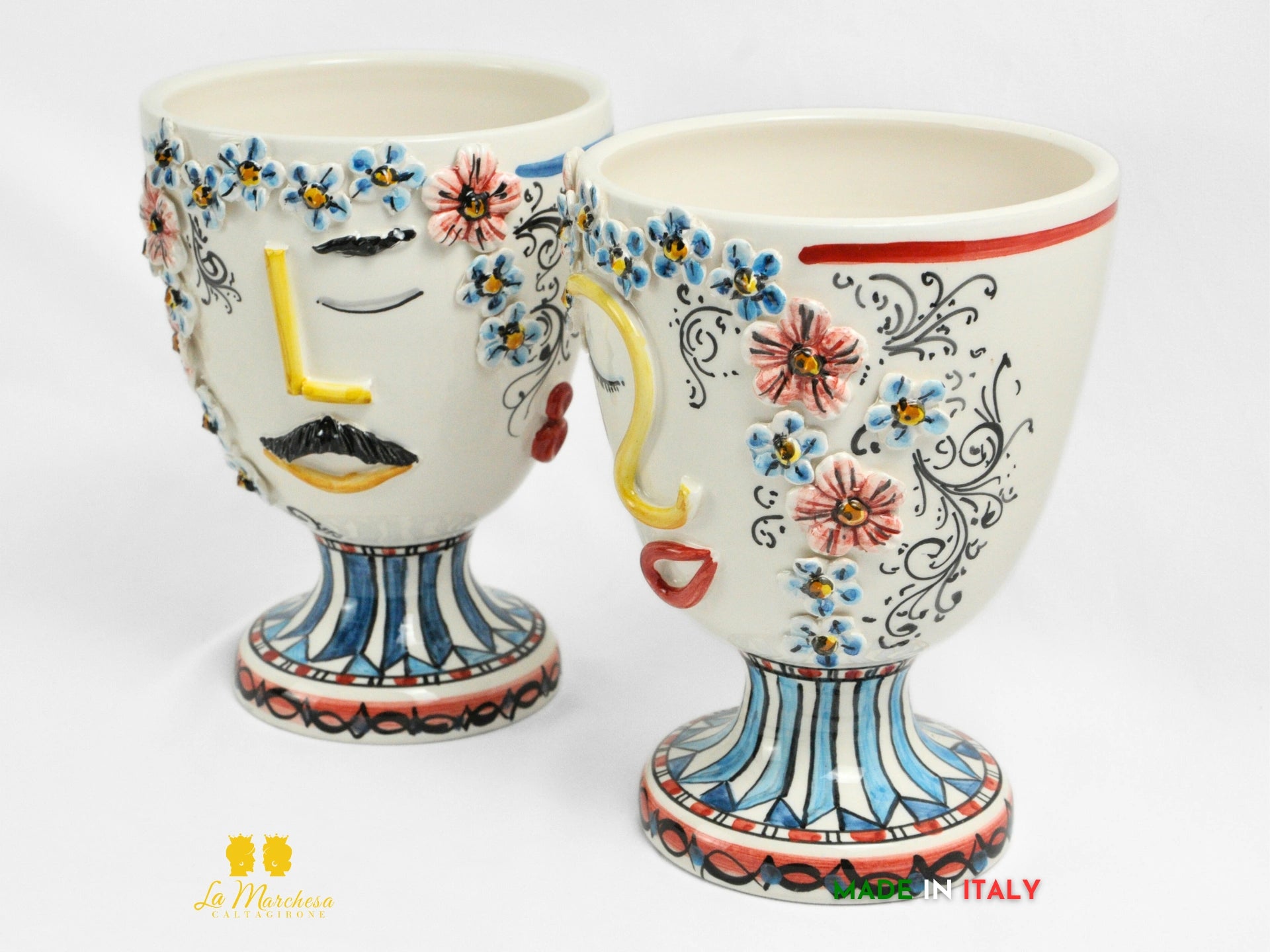 portavasi con piedistallo in ceramica di caltagirone