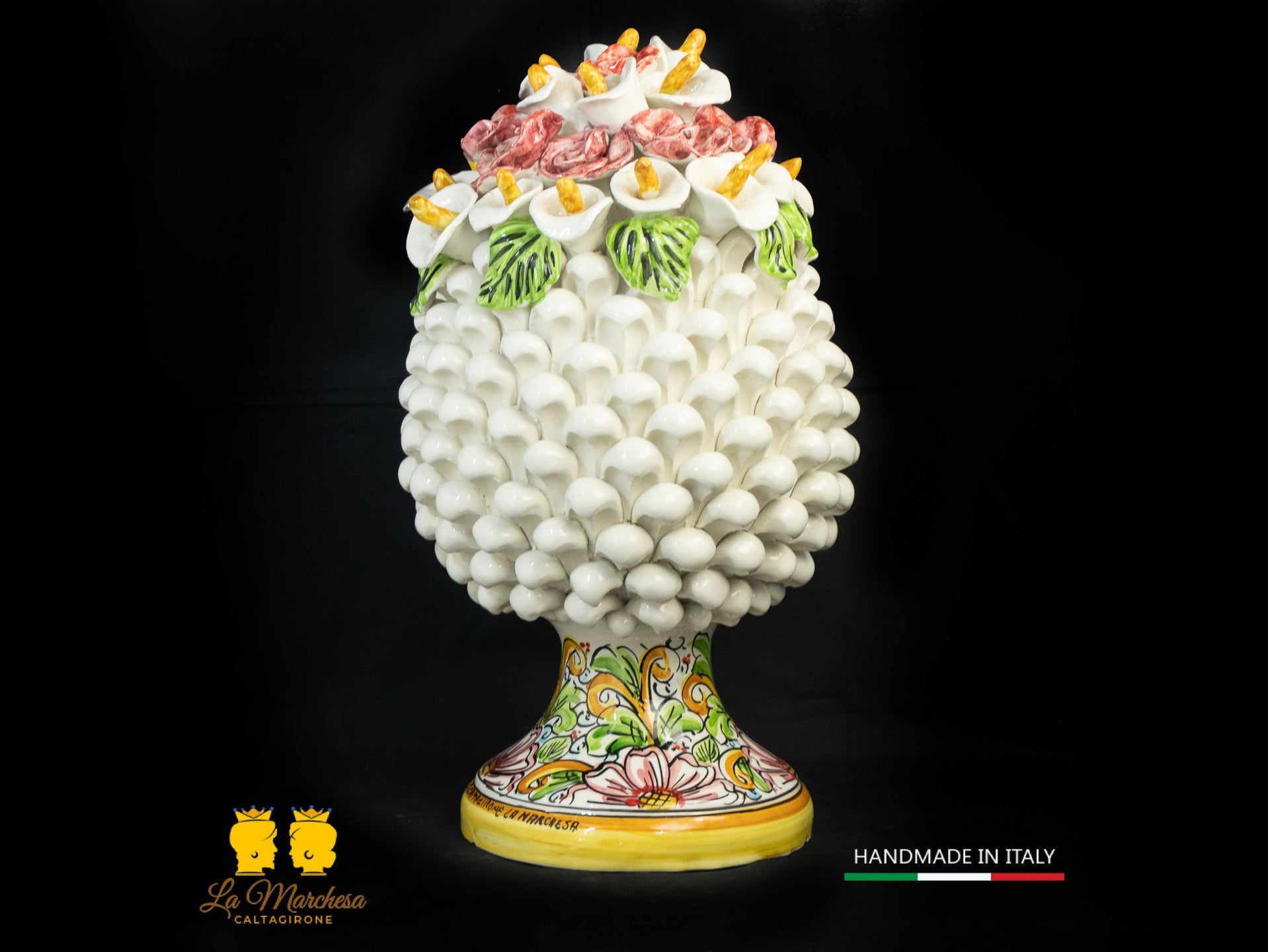 Pigna Siciliana Ceramica di Caltagirone bianca applicazioni fiori 46cm