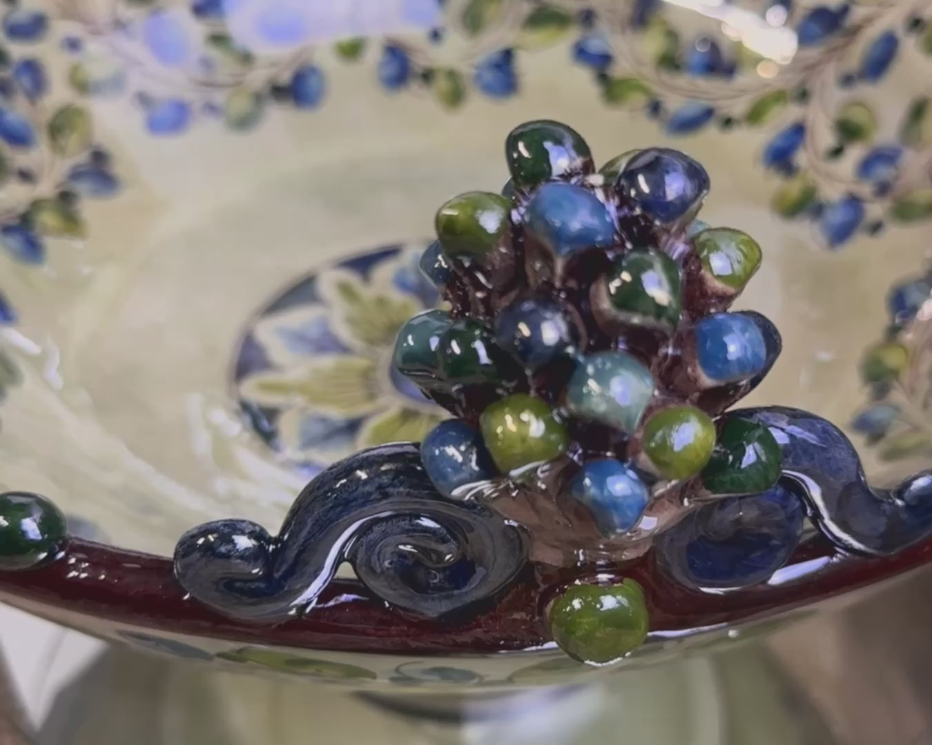Centrotavola in Ceramica di Caltagirone Pigne blu verde Madreperla 40cm