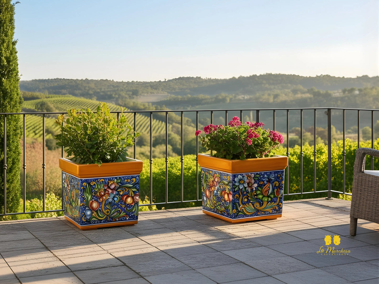 vaso quadrato in ceramica di caltagirone